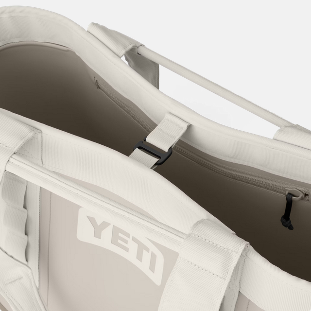 YETI  Camino® 35 Carryall