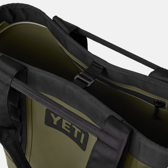 YETI  Camino® 35 Carryall